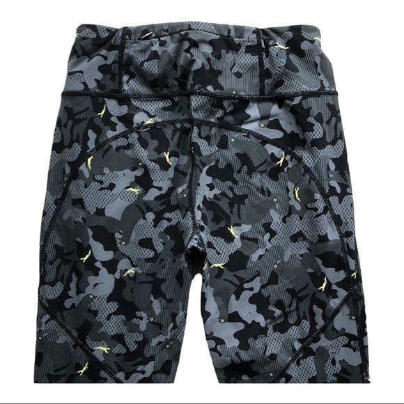 Sweaty Betty The Power Camo Pigeon Print 7/8 Leggings Small - Picture 5 of 15